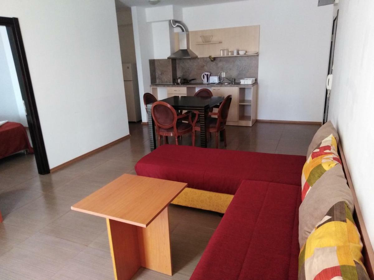 Vm Apartments Robinson Beach Pomorie Luaran gambar